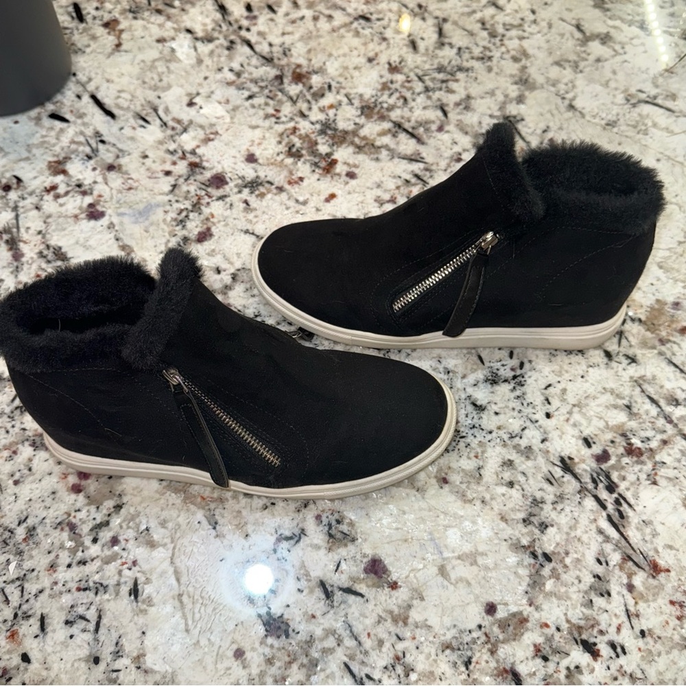Madden Girl Black Fur-Lined Sneakers